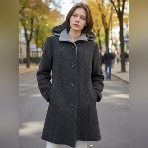 Niccolini Women's Gray Wool Coat  Size 12